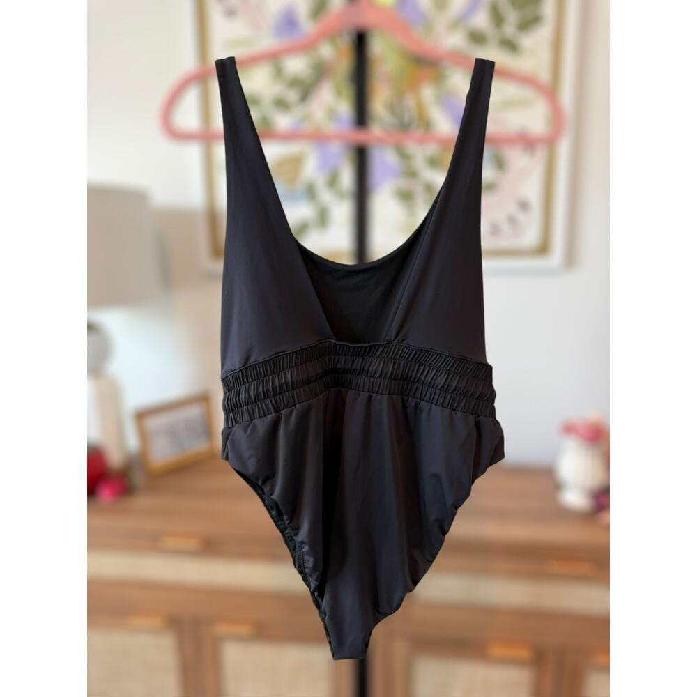 New Good American Waist Framer One Piece Swimsuit in Black Size 2XL - Picture 3 of 8